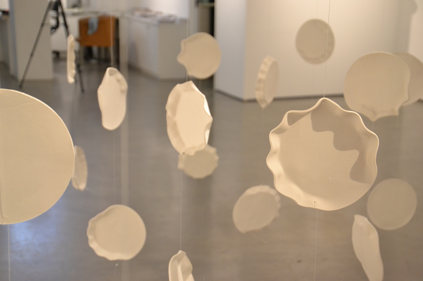 clay porcelain Permormative installation art sculpture plates