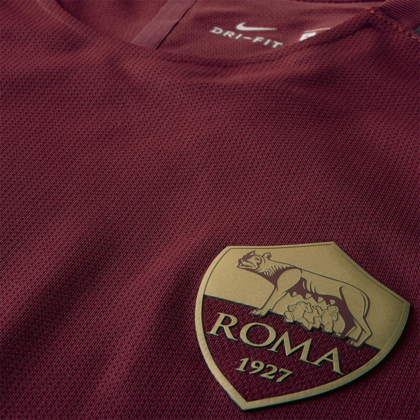 as roma roma lupa capitoline wolf lupa capitolina football soccer worldwide crest shield fans Rome Italy italia forza roma