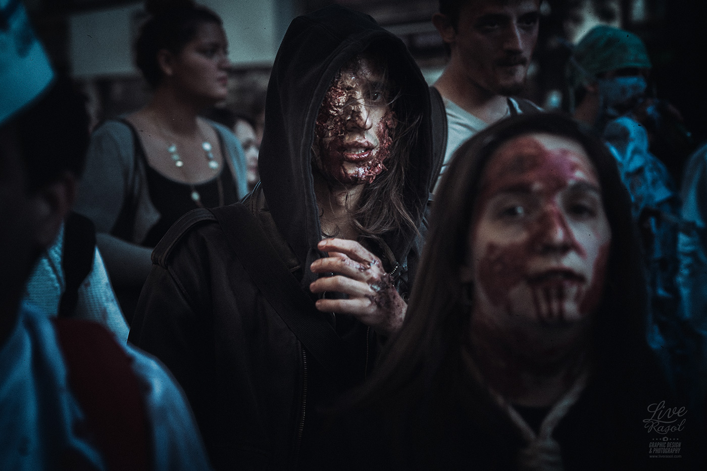 ZWP zombie walk paris photographer horror zombie day  Scary hallowen makeup effect blood liverasol