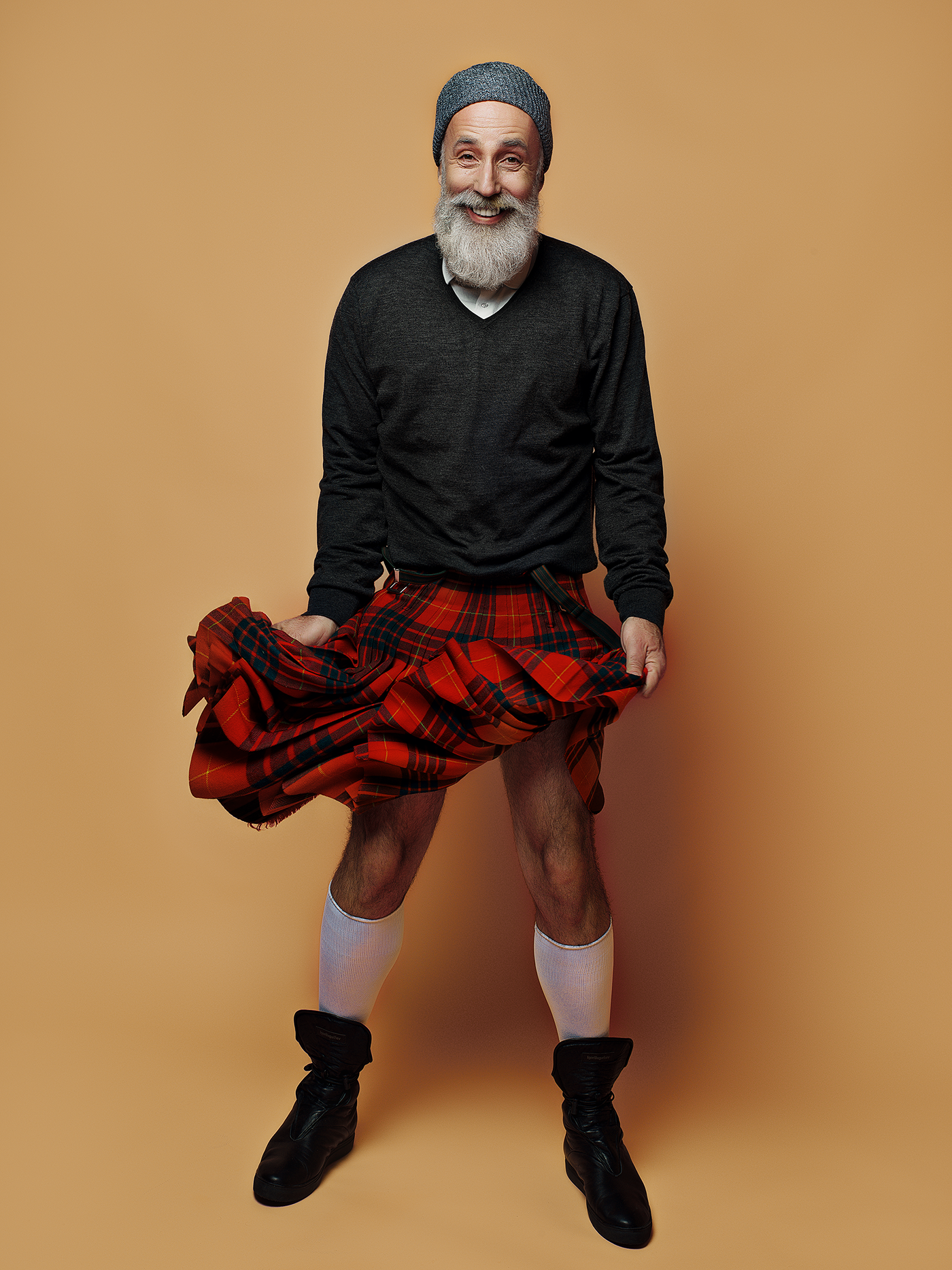 alex buts scotland scottish pentax645z Pentax 645z photographer Male Models male portrait photo