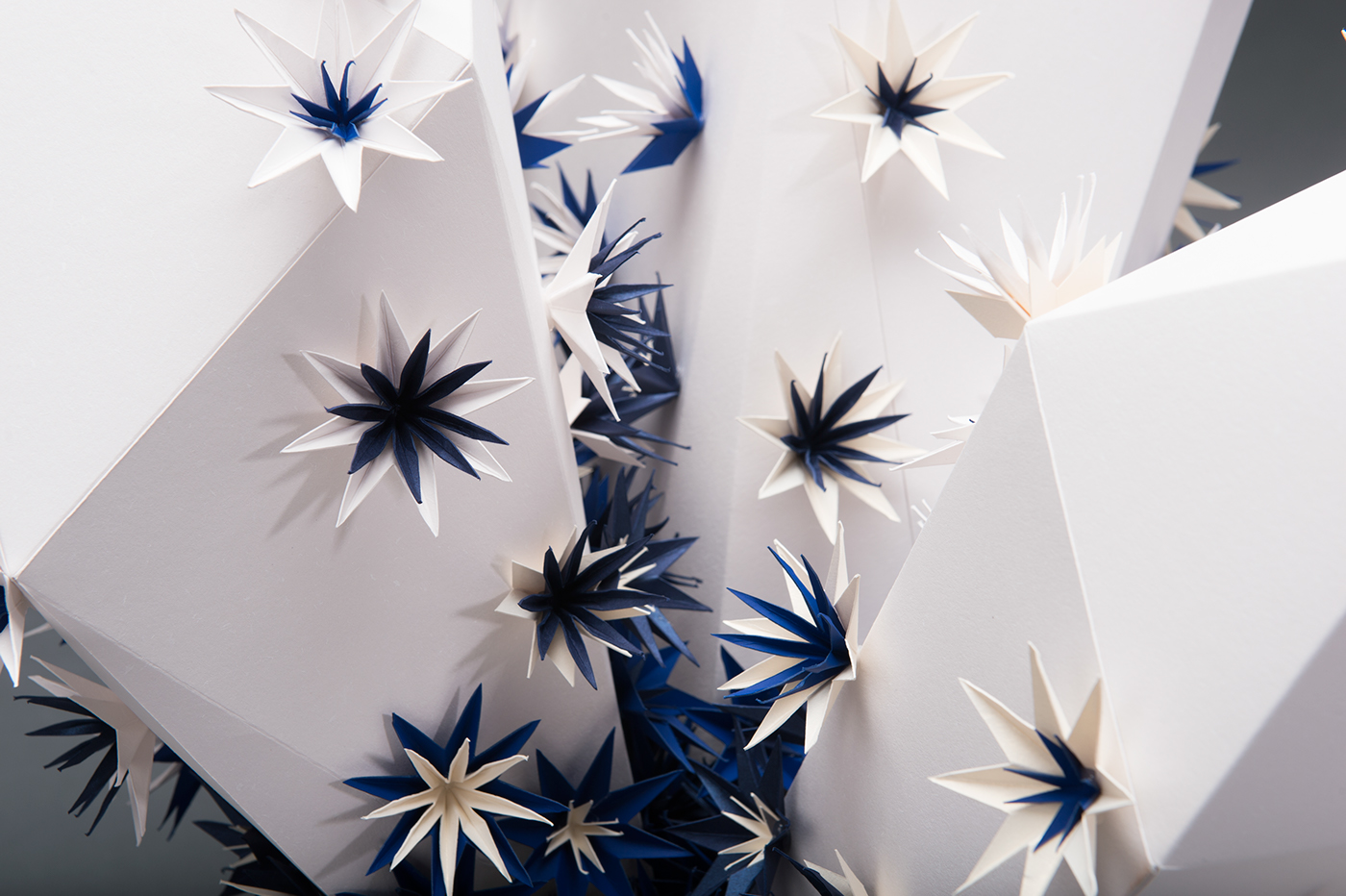 brobygrafiska grafisk vinter papper paper sculpture sculpture graphical winter winter Storefront decoration förpackningsdesigner