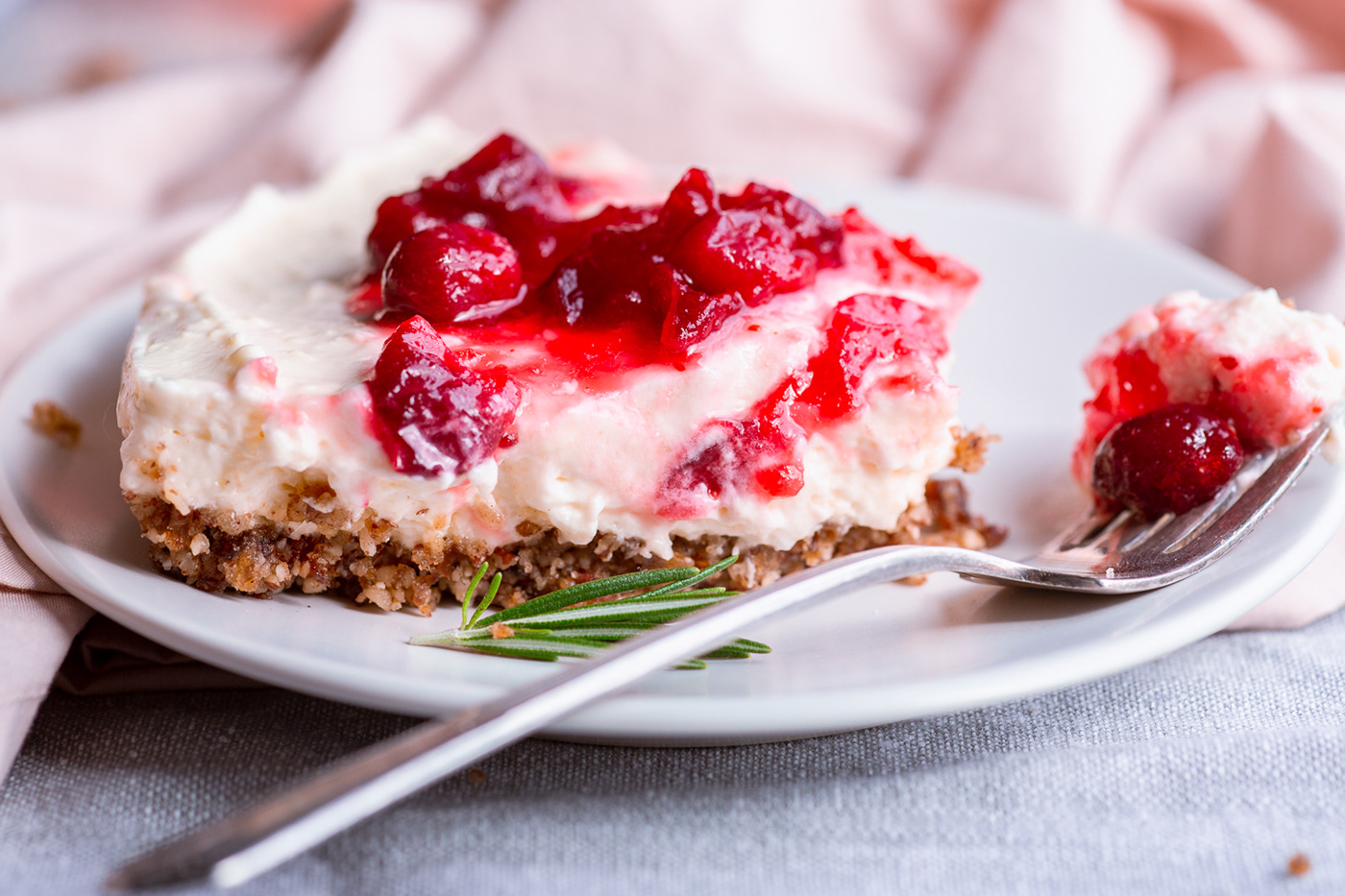 Food Photography - Cranberry Cheesecake Tart on Behance