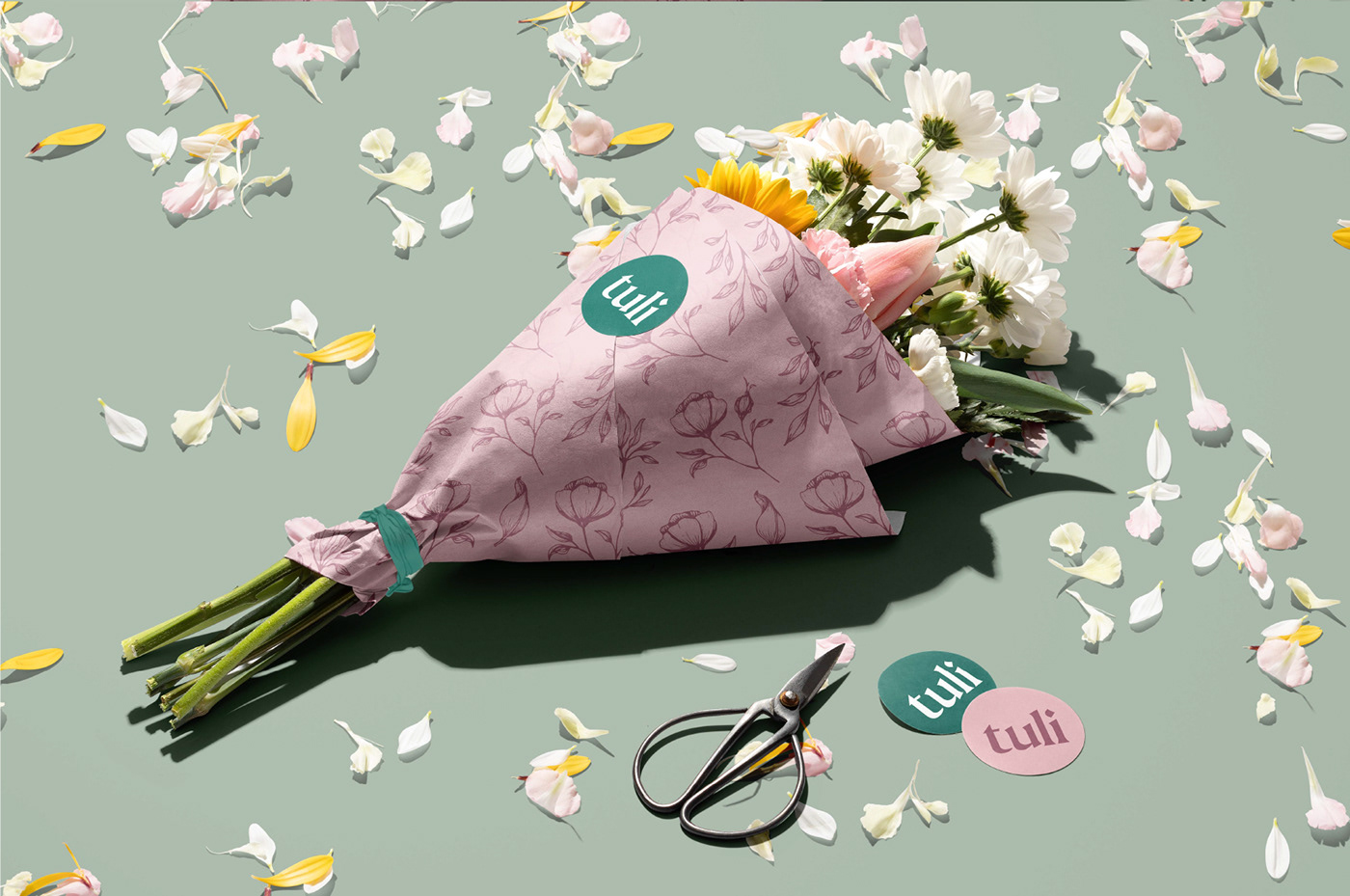 Brand Design Brand Development branding  ecommerce website Floral design Flower Shop Packaging shopify store Webdesign