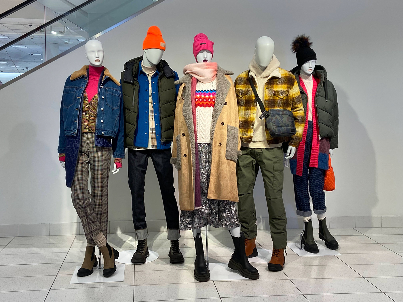 visual merchandising Fashion  mannequins Window Display Nordstrom