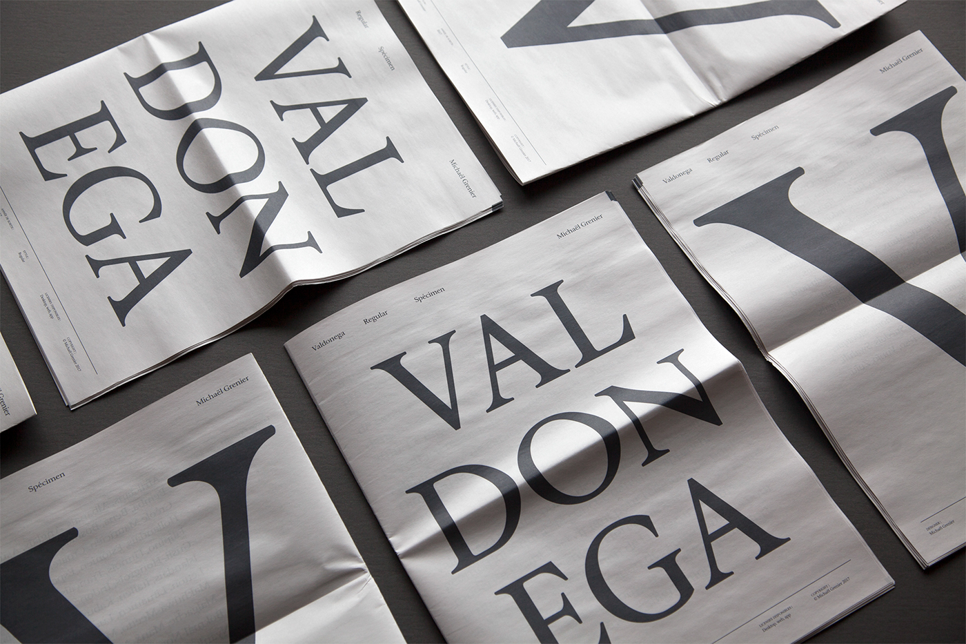 typography   Typographie font Typeface type specimen edition newspaper typo contrast geometric serif