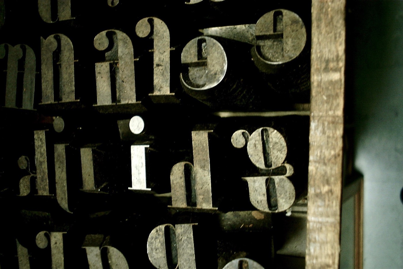 Didot Typeface Opentype revival luxury Fashion  Paris fonts