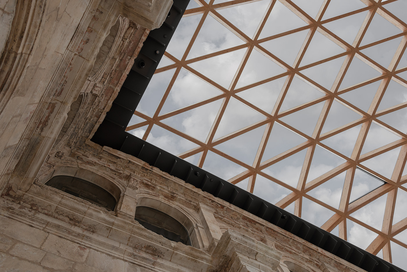 Rehabilitación del claustro del Monasterio San Juan diseñado por BSA Consult