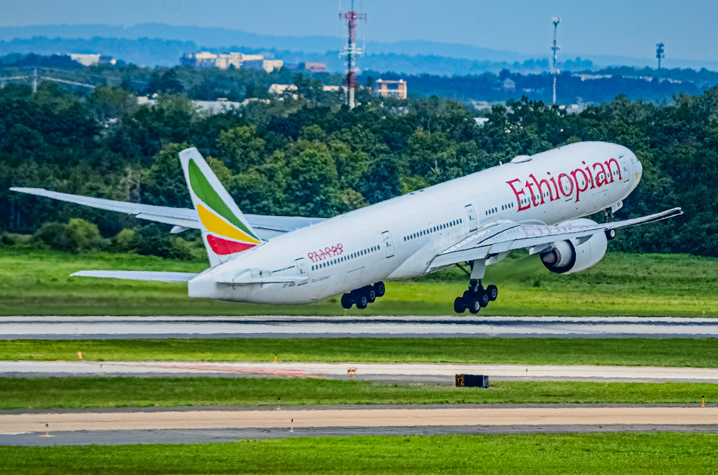 airplane Boeing boeing 777 Ethiopian Airlines b773 dulles Dulles Airport