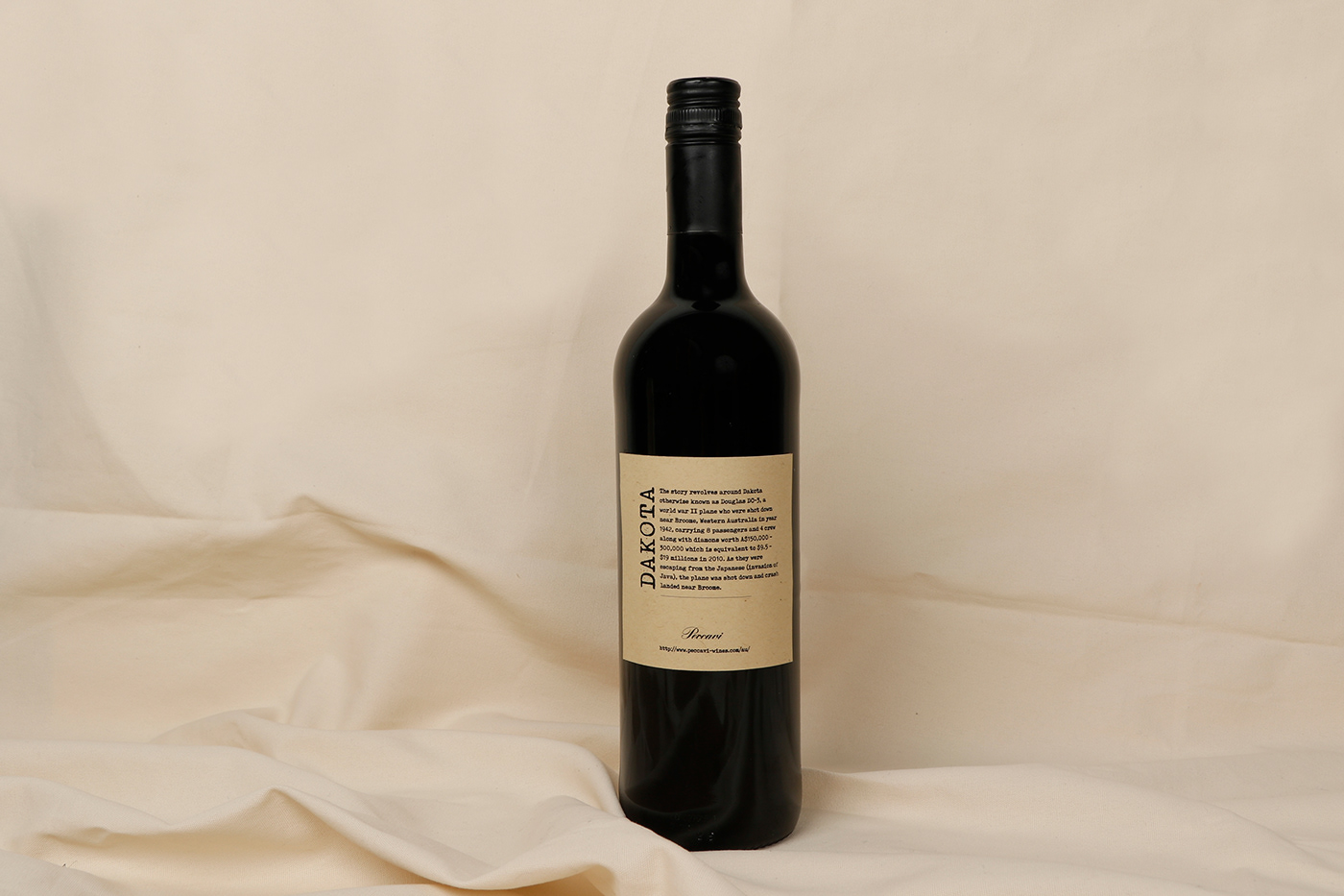wine Wine Packaging winelabel branding  graphicdesign identity Labeldesign typography  