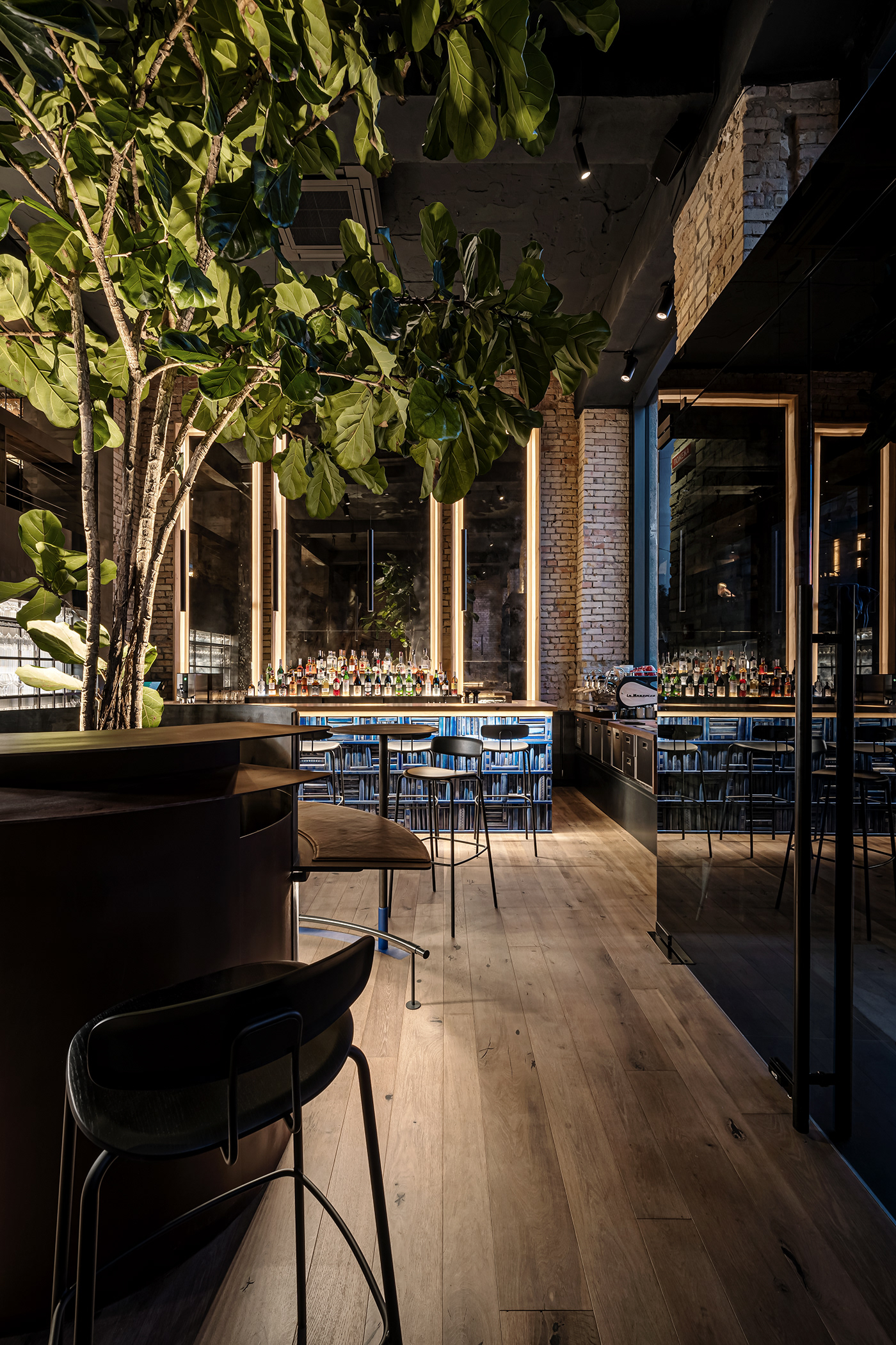 bar design Interior InteriorPhotography restaurant shurpenkov ukraine wood yodezeen