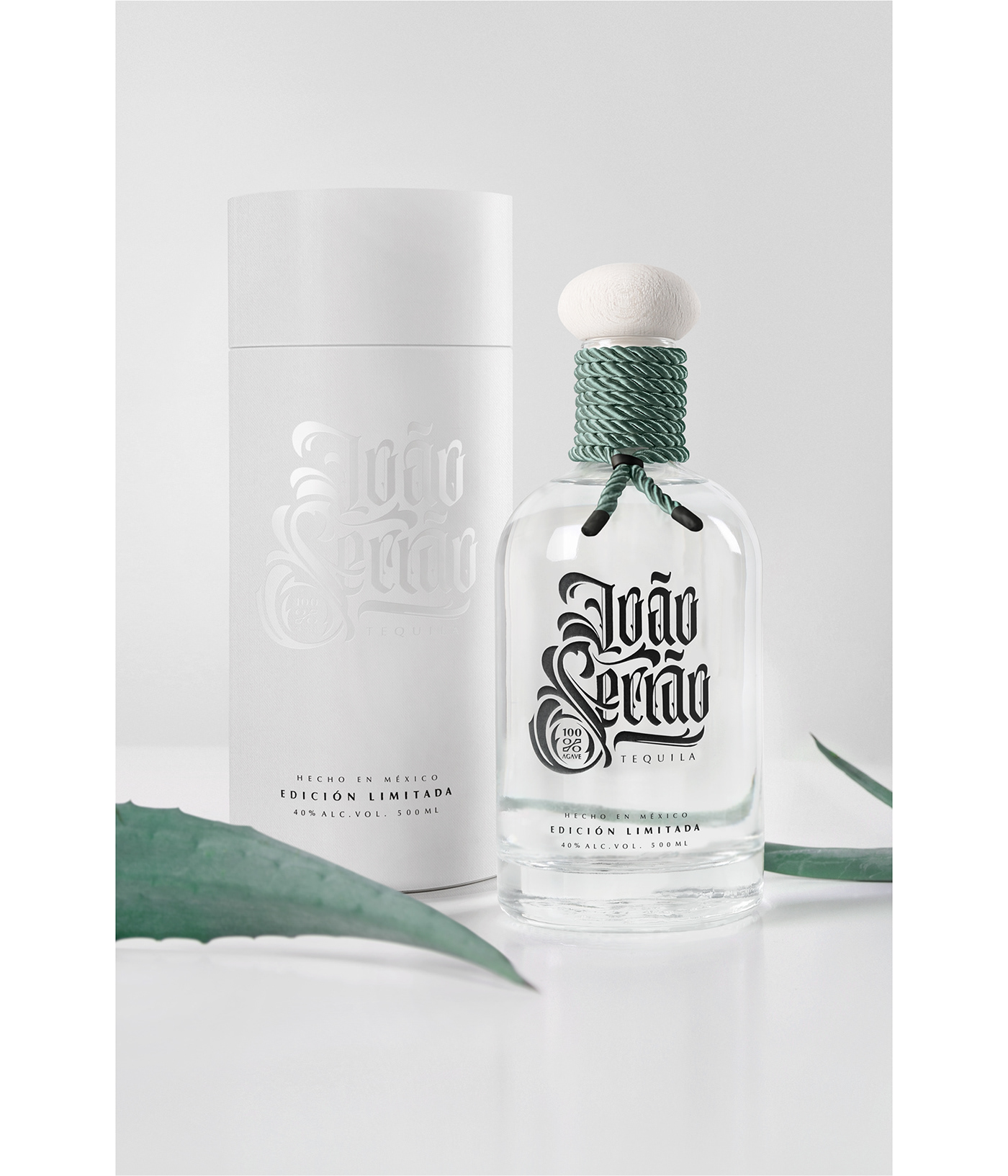 Tequila agave callygraphy Mexican limited edition salud box