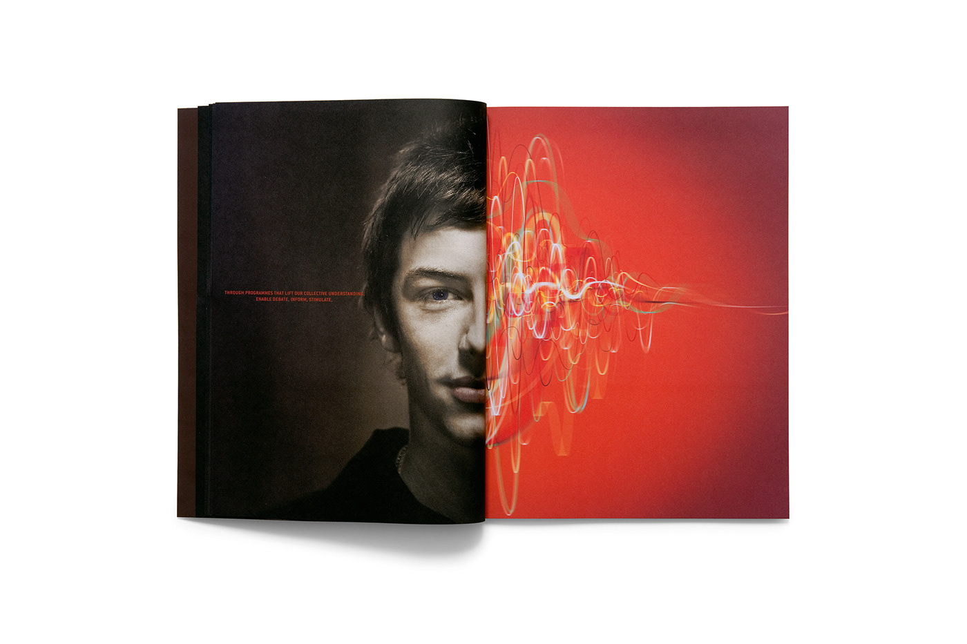 annual report design retouch People Portraits sound waves Corporate Communication creative awarded 2di4