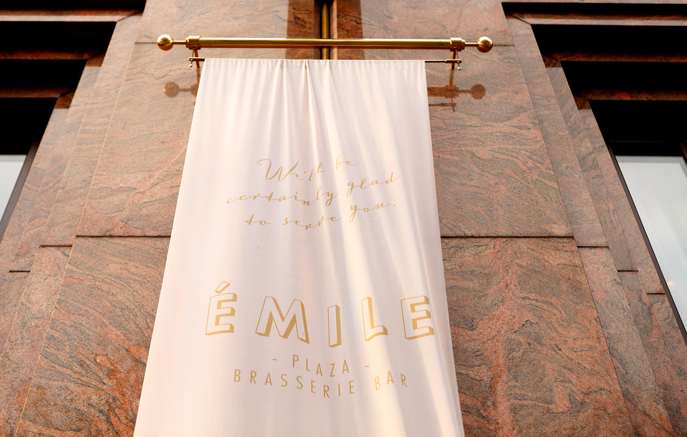 branding  restaurant Emile Plaza moodley