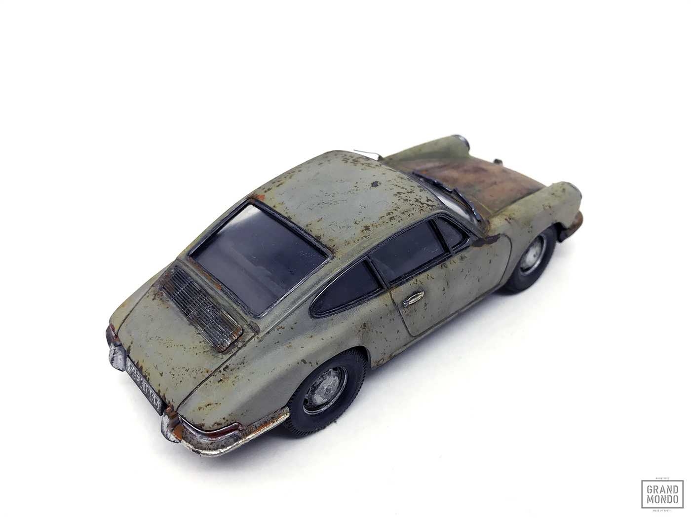Miniature Diorama abandoned Porsche automotive   scale model art grandmondo handmade process
