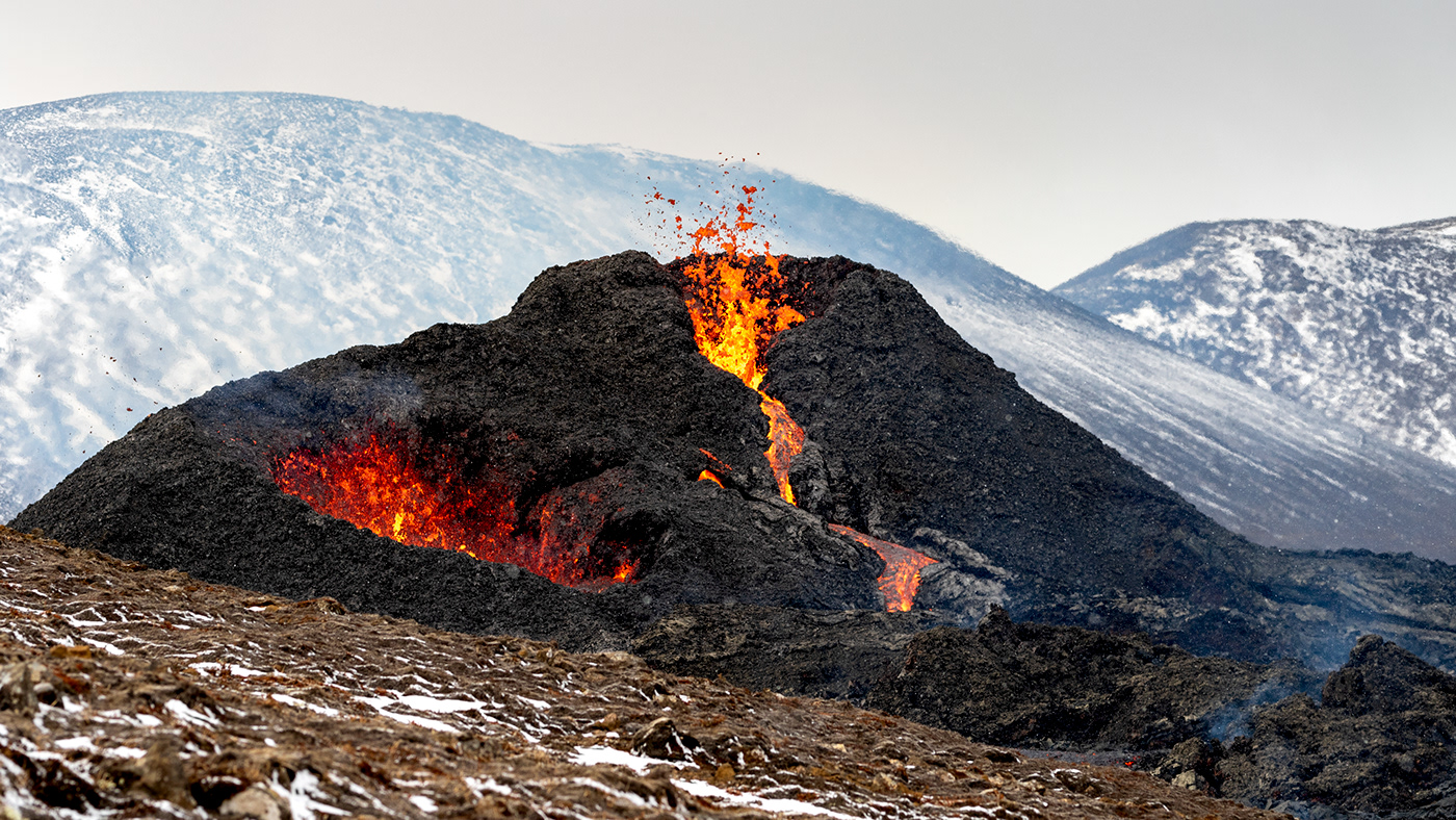 geldingadalsgos iceland Iceland eruption lava field Photography  photojournalism  reykjanes peninsula volcanic crater volcanic eruption volcano iceland