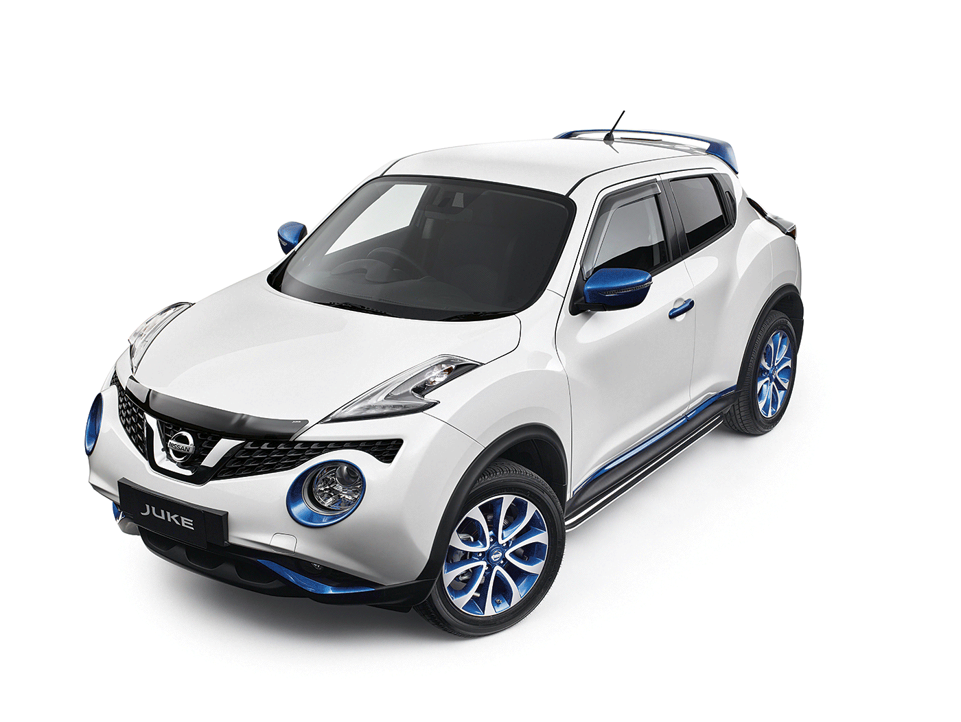 Animated GIF showing stages of retouching of Nissan Juke car from white to yellow.
