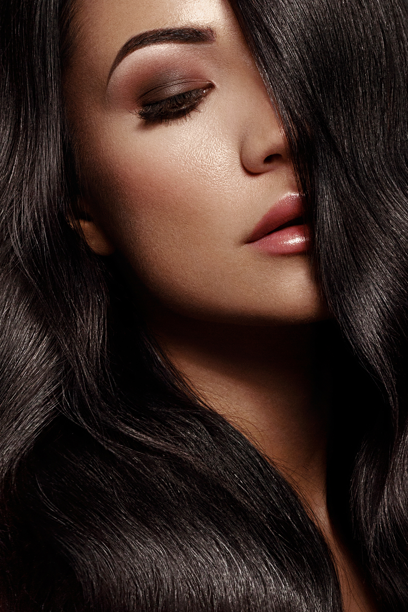 hairstyle make-up close-up beauty retouching 