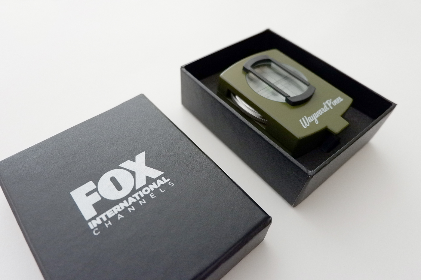 graphic design  concept collaterals corporate FOX design branding  television press kit Media Kit