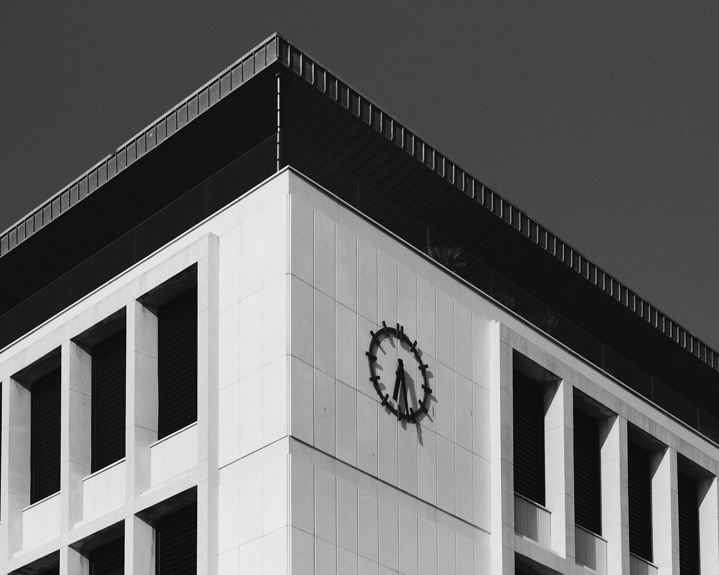 bnw clock architecture building human