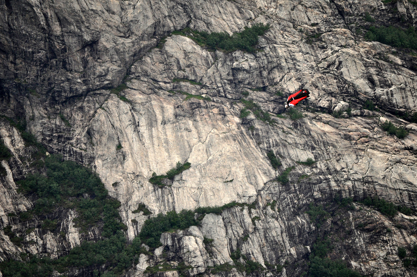 base jumping conte zan extreme sports fjord Kjerag norway Parachute Photography 