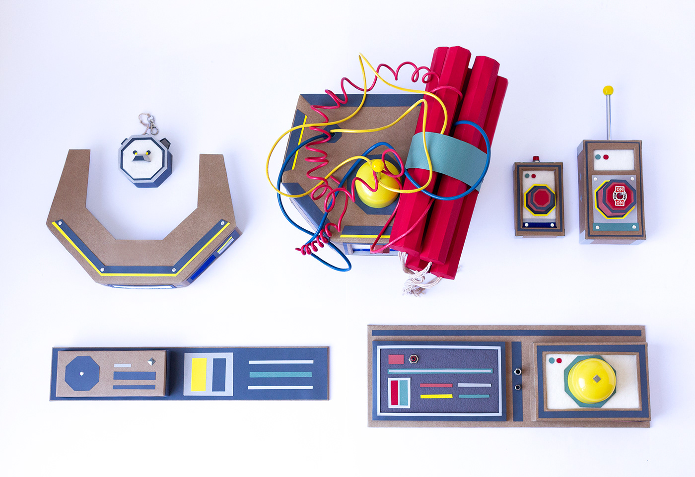 maquetas mock up paper craft cardboard paperboard artcraft carton Bomba control