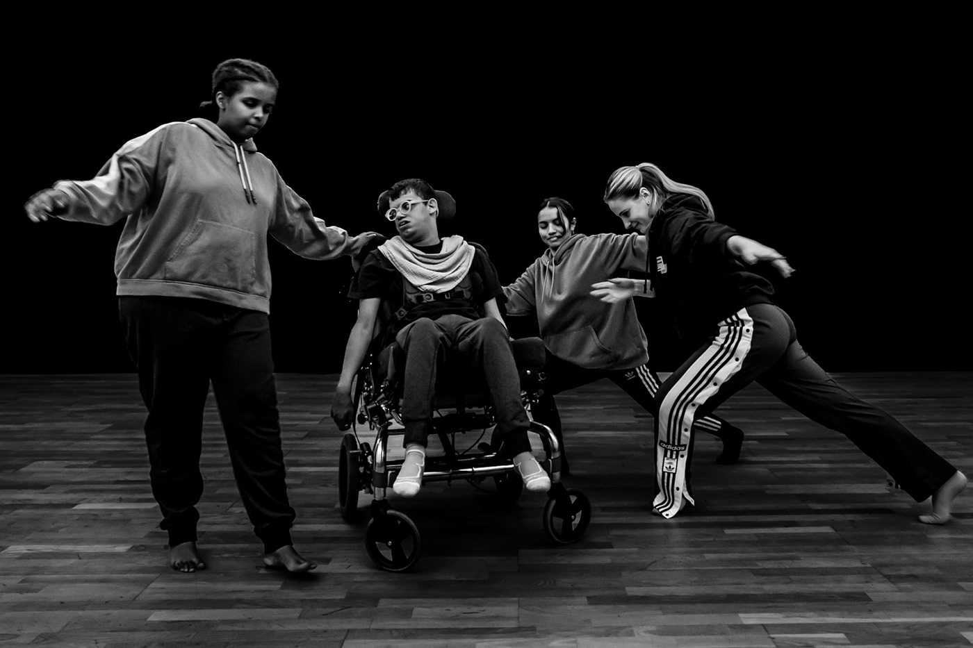 AMICI Dance Theatre Shane Aurousseau Photography  autism downsyndrome blindness dance photography cerebral palsy Deafness motorneuronedisease
