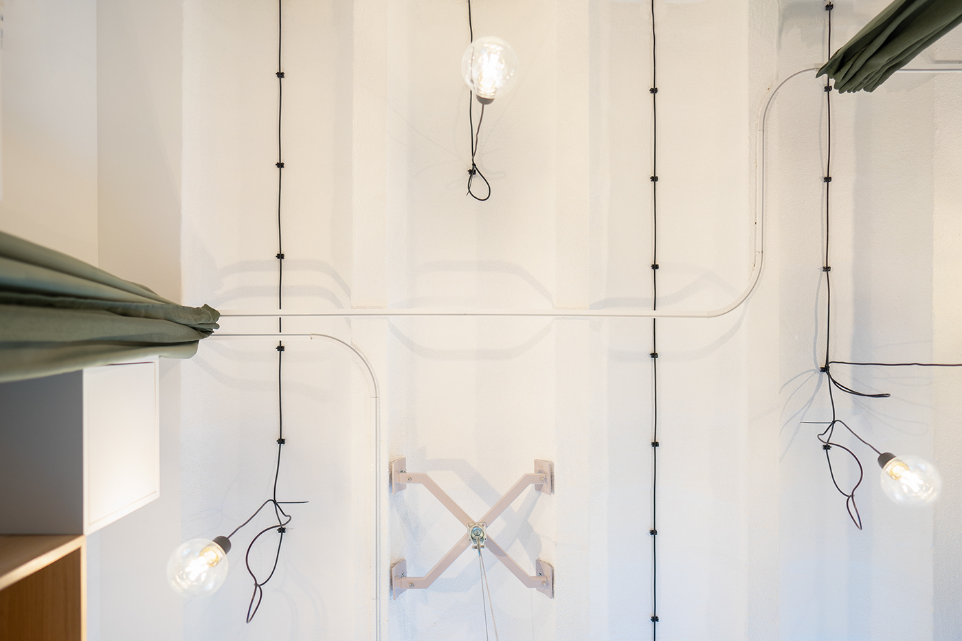 Interior Lightbulb LOFT appartement design flexible flying bed Adaptive multifunctional