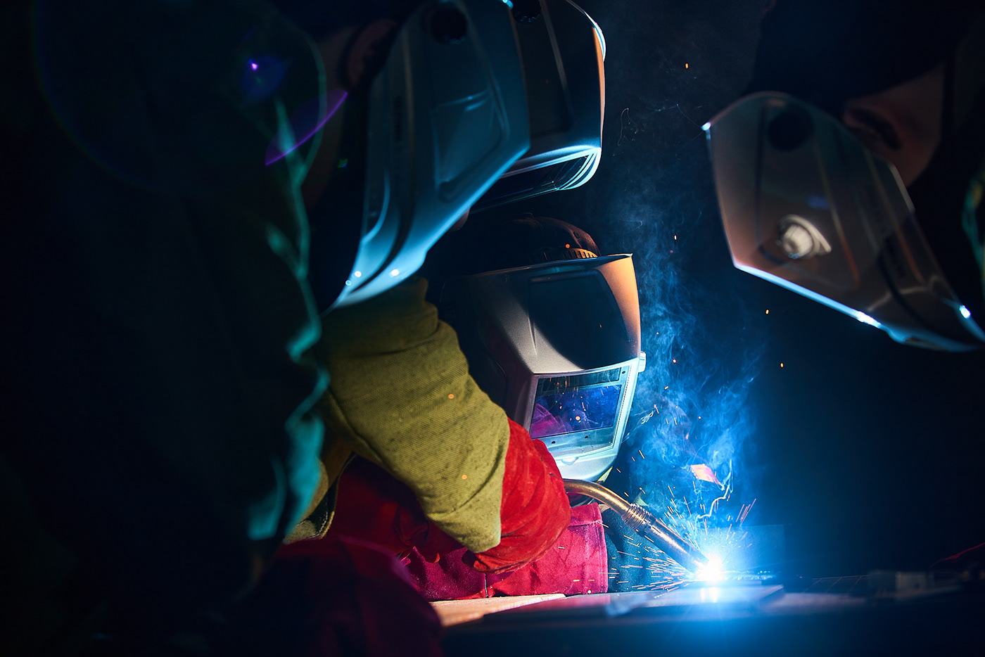 welding индустриальная фотосъёмка металл производство промышленная фотосъемка сварка сварщик
