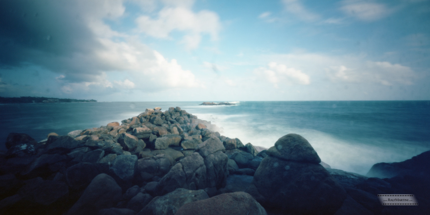 srilanka sealanka sea Ocean pinhole Lomography Landscape lightleak FilmPhotography abstract