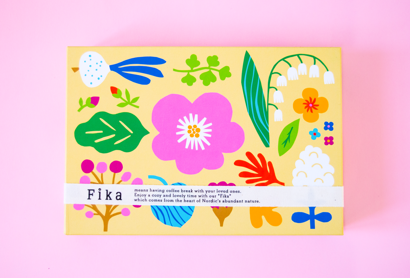 ILLUSTRATION  Flowers floral package package design  spring happy coloful feminine flat color