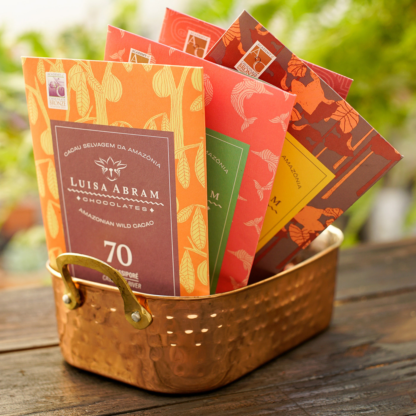 Amazon Amazon Product chocolate packaging designdeembalagem embalagem identity package design  Packaging pattern seamless
