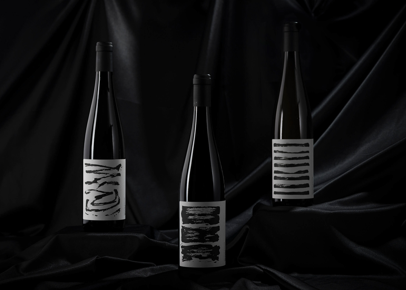 graphic Packaging black handmade ILLUSTRATION  bottle wine