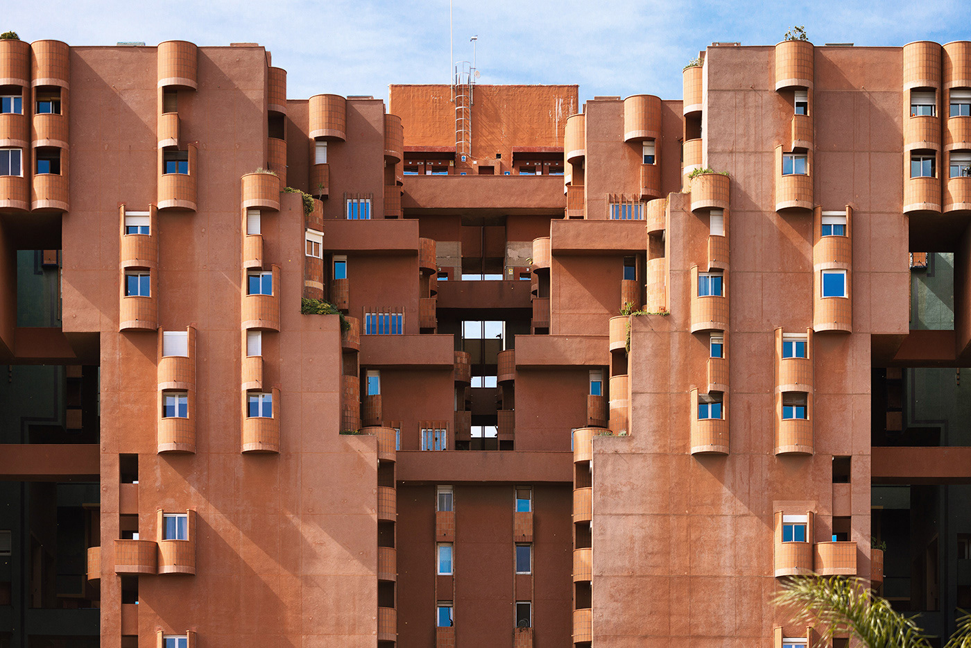 architecture arquitectura barcelona bofill concrete design red spain walden7 postmodern
