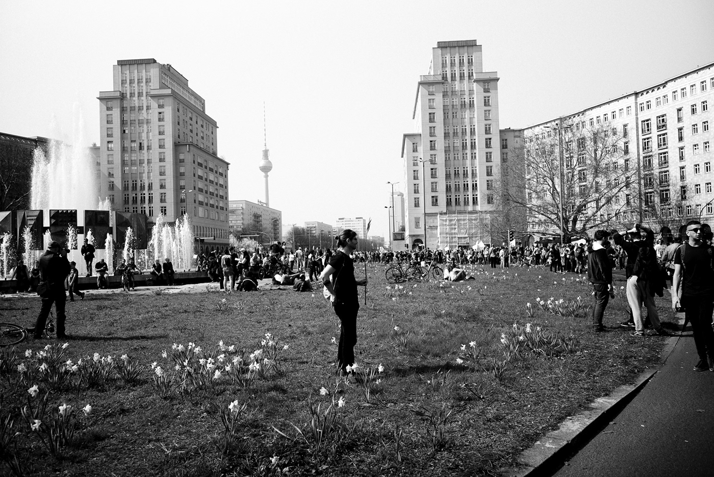 berlin protestation blackandwhite Leica photo press reportage germany youth
