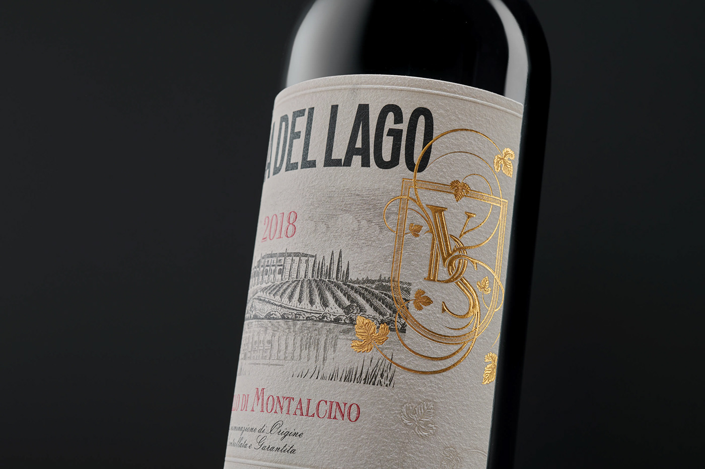 bottle branding  design Drawing  ILLUSTRATION  label design Logo Design Packaging wine