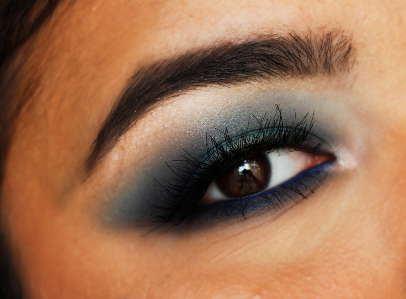 make-up colours Dramatic Makeup looks