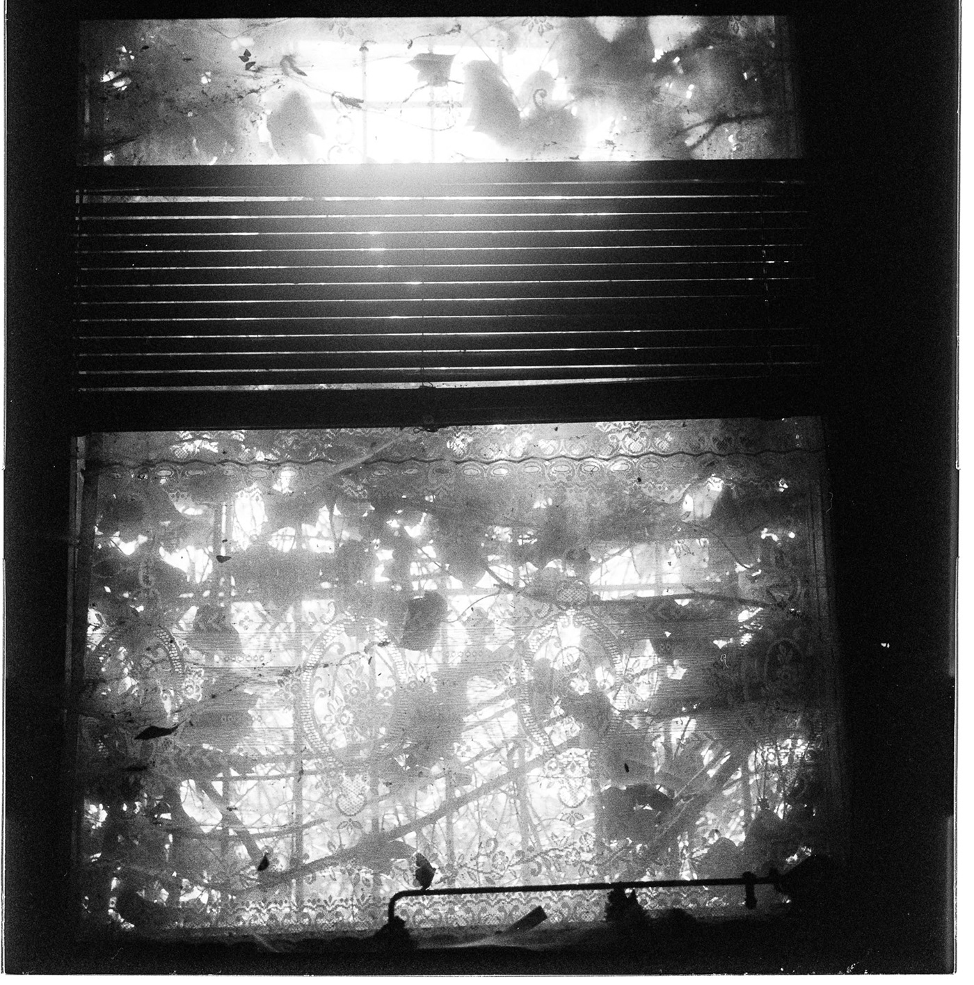 abandoned analog architektur black and white bnw film photography fotografie mood Photography  rolleiflex