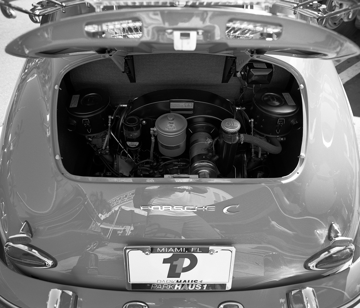 b&w car pentax67 analog 6x7 frankasolida 6x6 Porsche drT