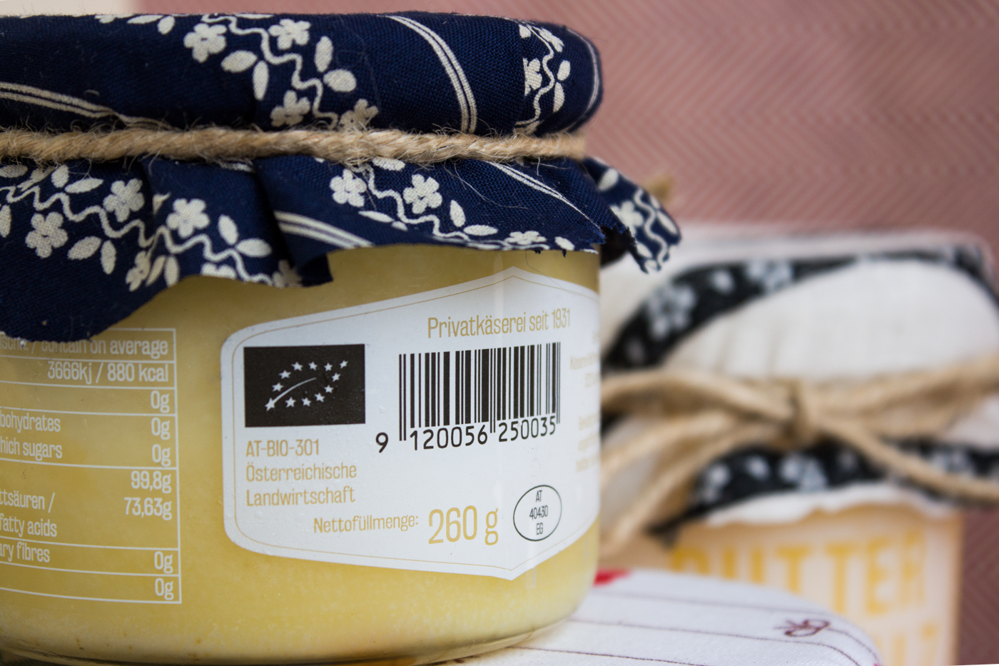 label design manufactory product höflmaier Cheese Dairy milk traditional regional organic Food 
