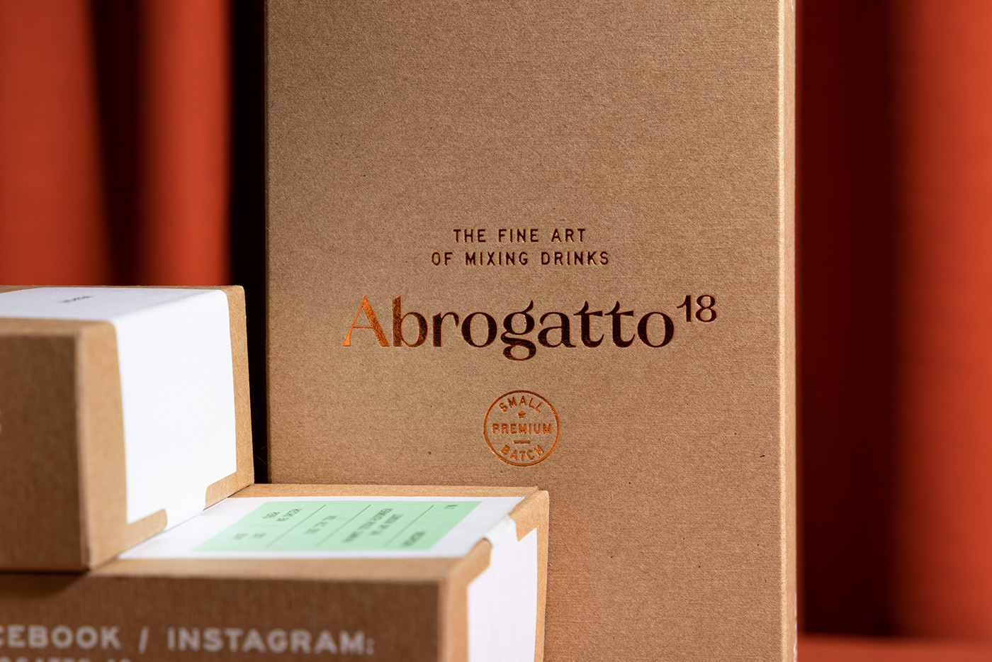 alcoholic box branding ecofriendly empaque foil Kraft minimalist Negroni Packaging
