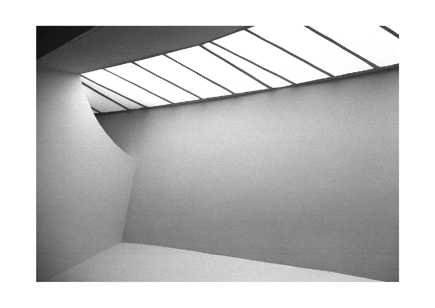 forma luz blanco y negro arquitectura diseño Fotografia analogico
