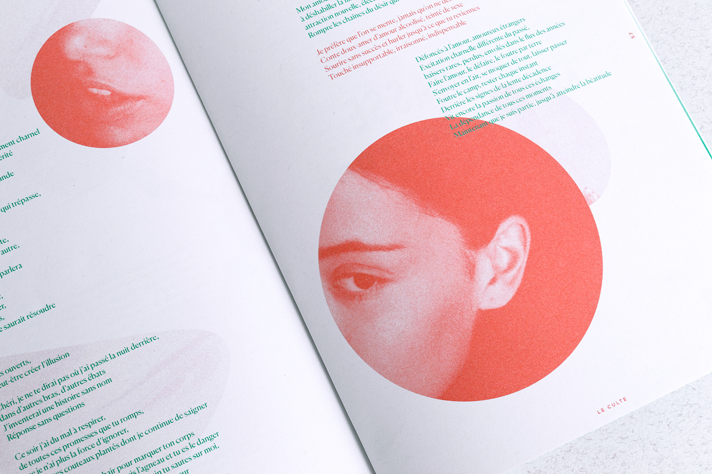 pantone Typographie Experimentation magazine print neon texture