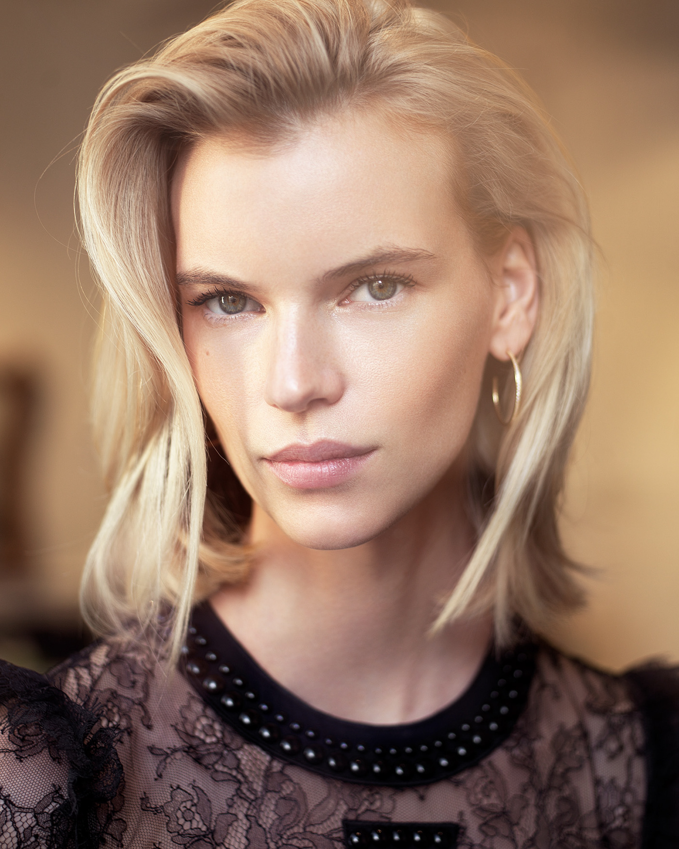 retouch model Paris madrid Dior chanel wacom Hasselblad editorial