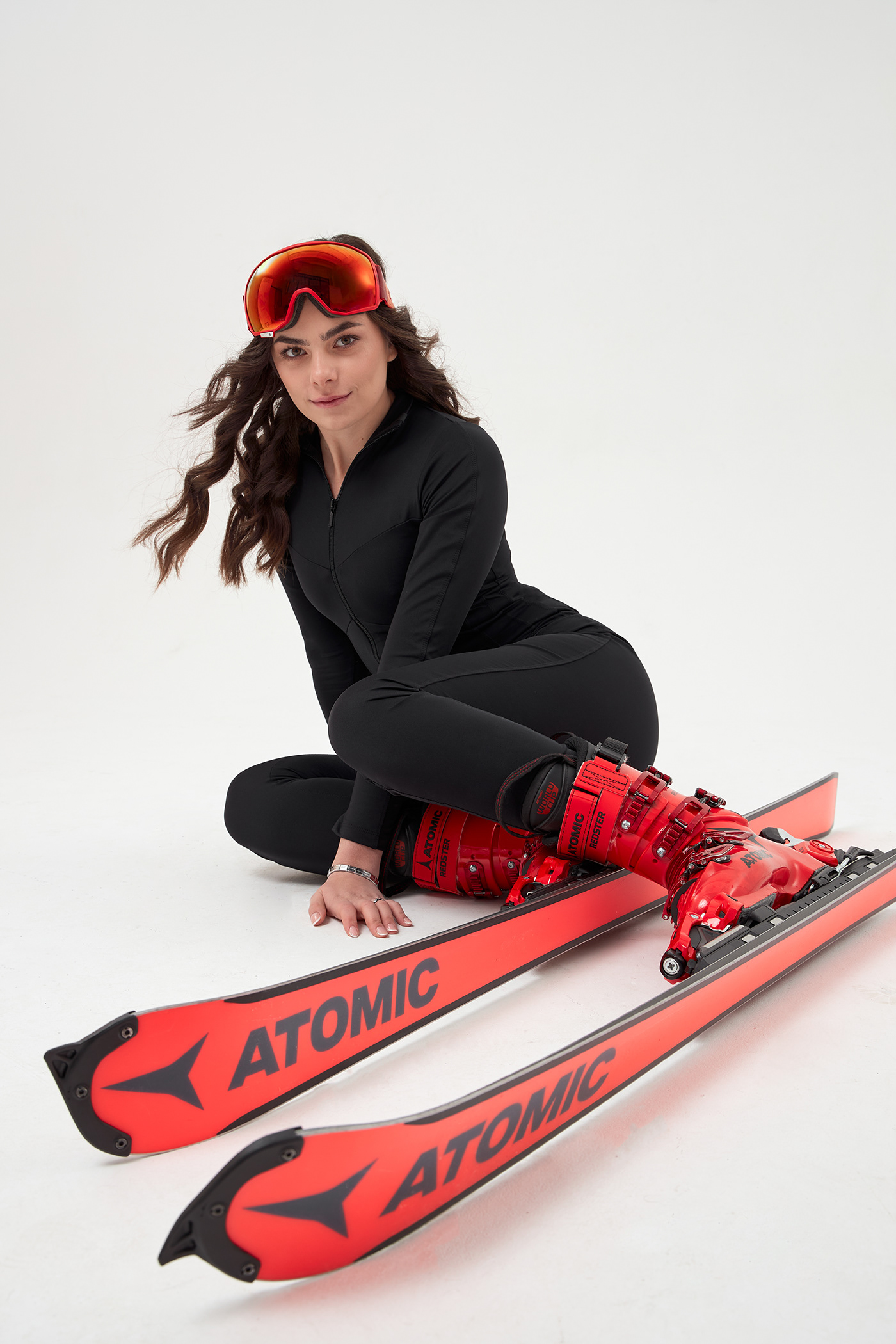 sports photography fashion photography sportsman skier mountain skiing old school red black extreme sports creative photoshoot