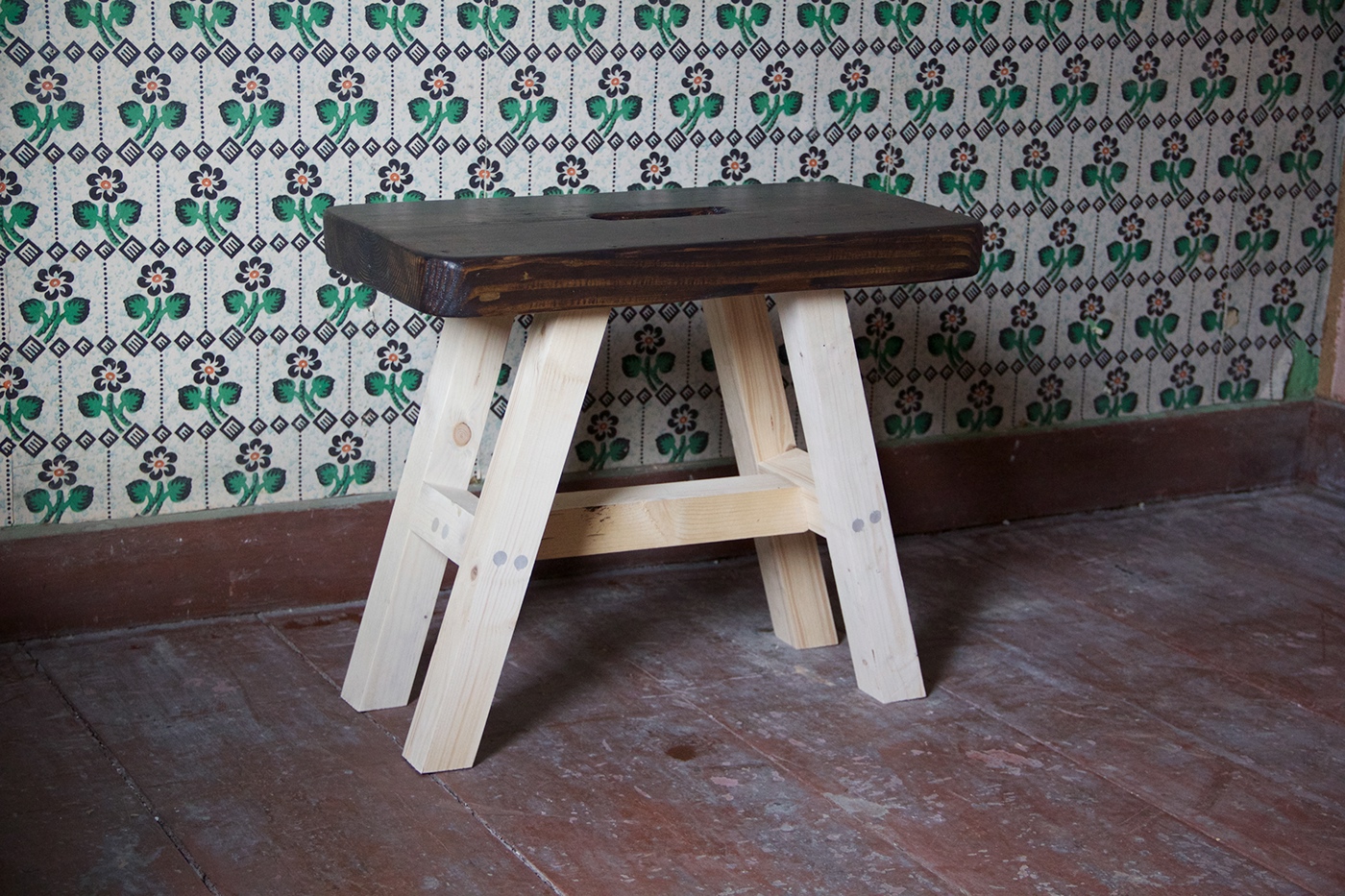 reclaimed wood spare wood stool bench upcycling reused design product furniture maker