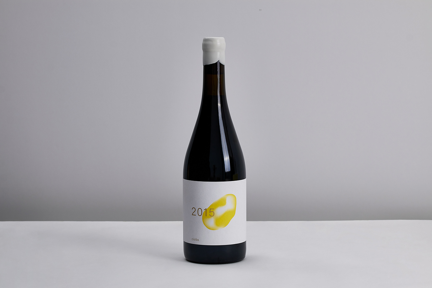 wine Label Packaging vino wine label spanish wine minimalist Wine Packaging Minimalism