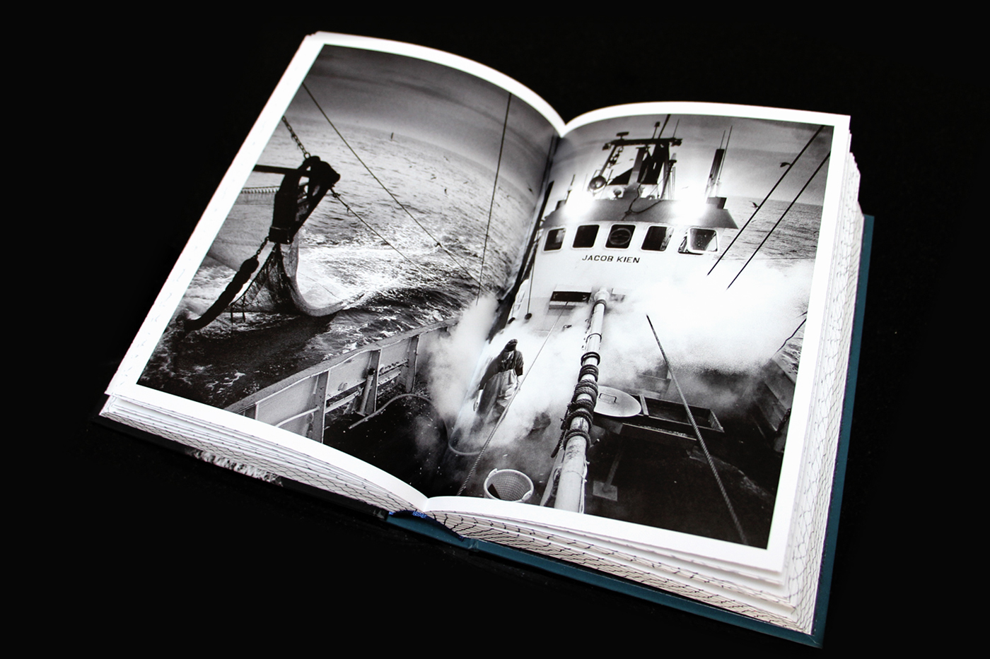 fishermen fish sea book design Tim Bisschop belgium