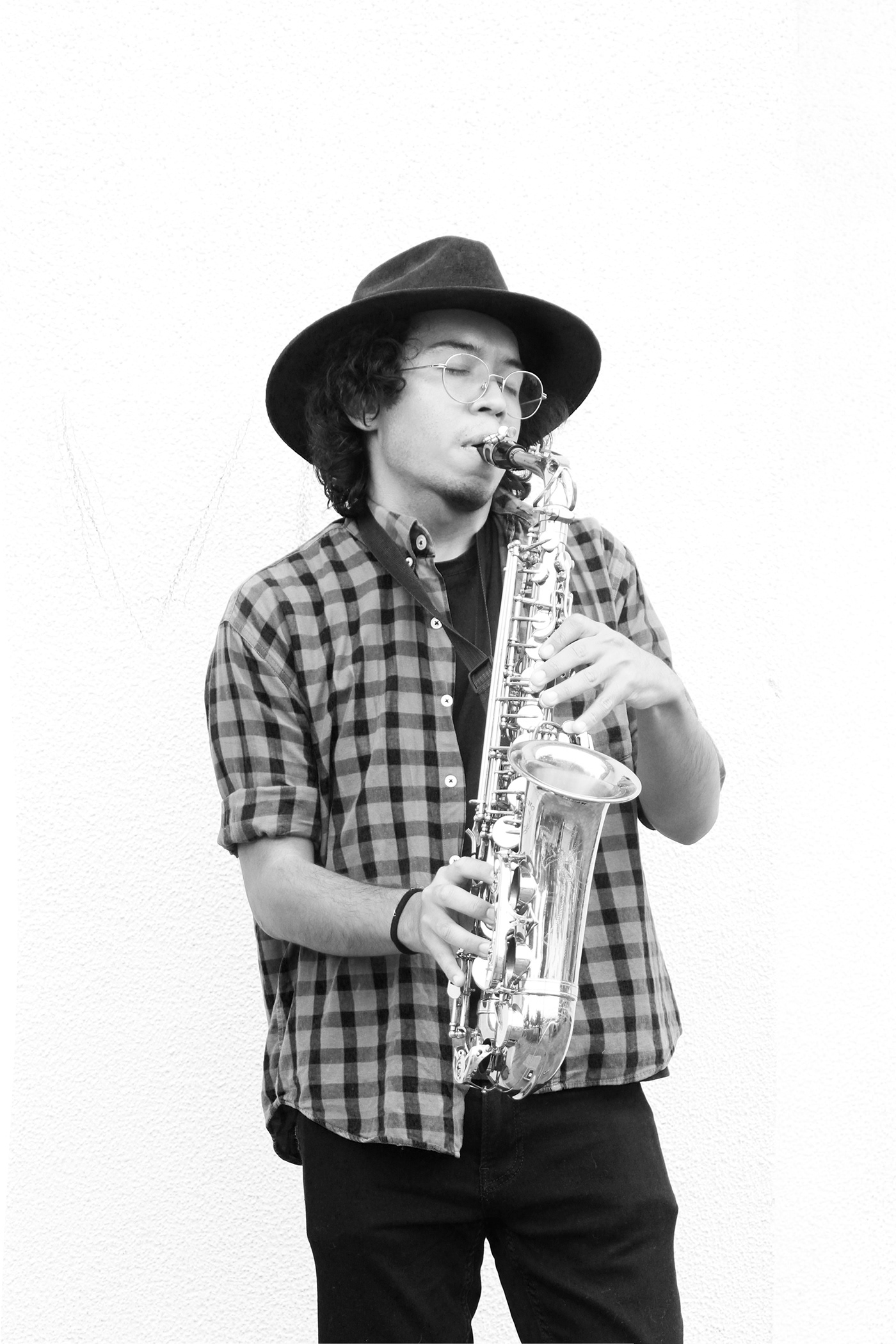 #artistaurbano blackandwhite diseño gráfico Edición fotográfica fotografiablancoynegro musicos Photography  retoque fotográfico retrato saxofon