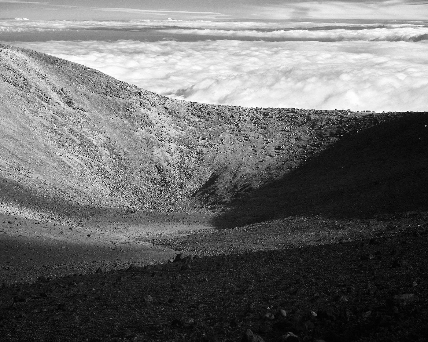 astronomy black and white clouds HAWAII infrared Landscape mauna kea observatory Telescope volcano