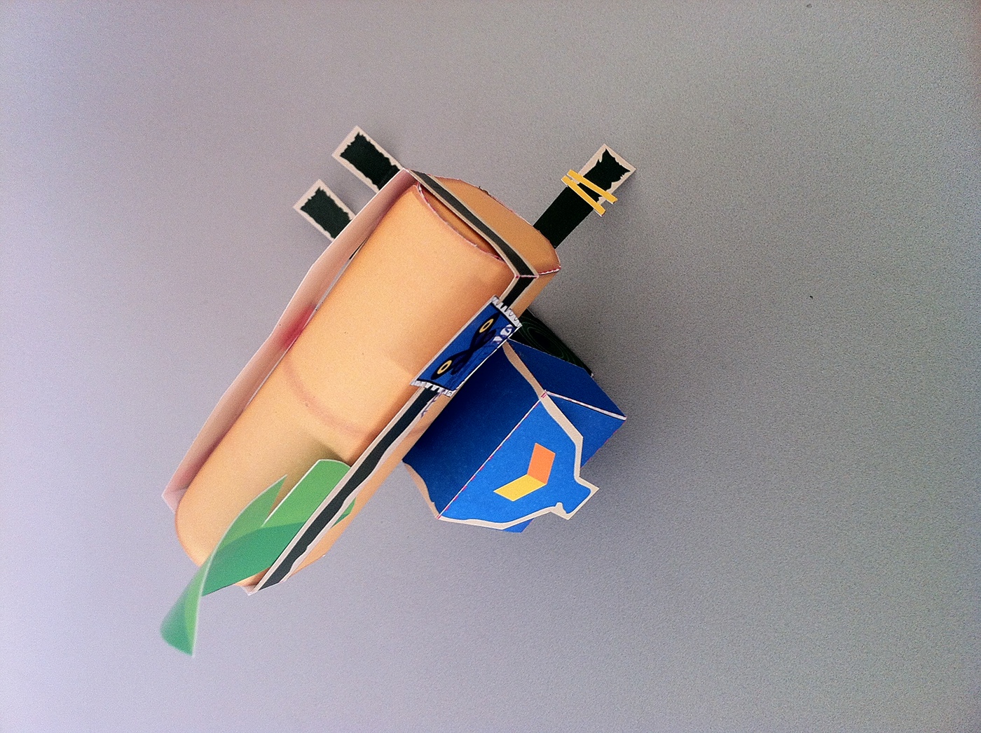 paper-craft paper-toy toy paper papercraft tearaway ikarusmedia iota Atoi